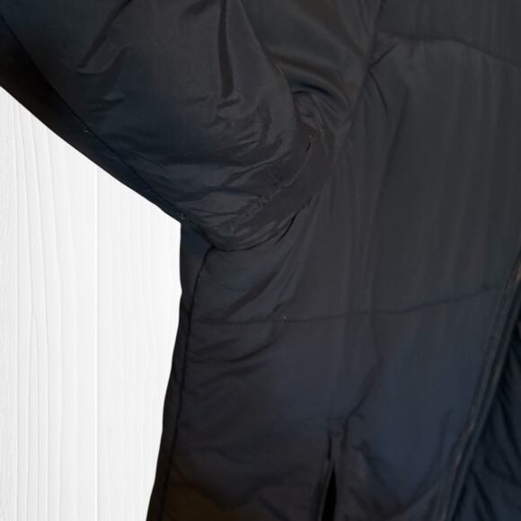 TORRID Matte Stretch Nylon Light-Weight Puffer Active Jacket - Picture 10 of 13